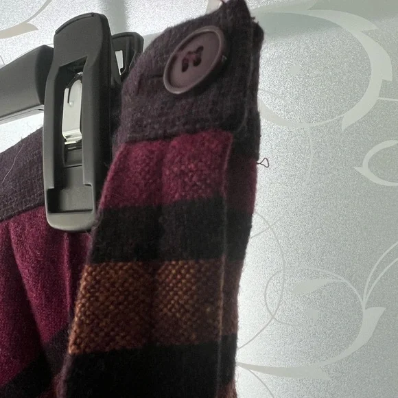 Vintage Personal size 18 union made wool pleated midi skirt with side zipper. - Picture 4 of 7